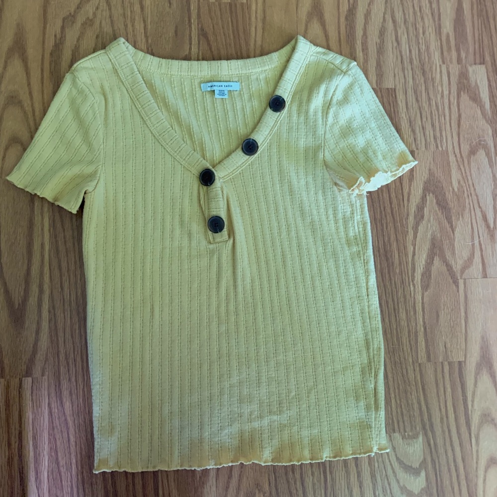 A cute yellow shirt